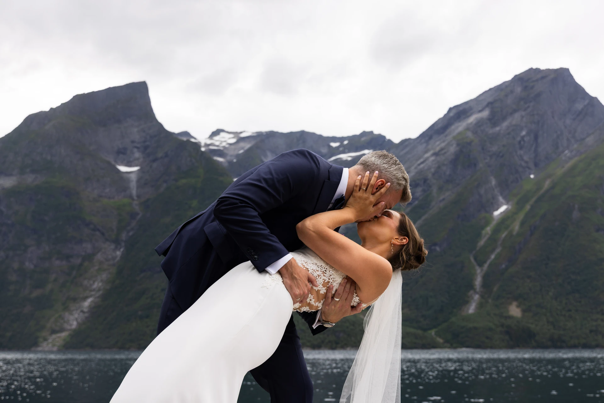 Bryllupsfotografi av Andy Johansen, fra den publiserte porteføljen.